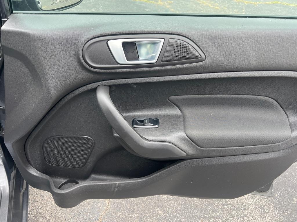 Ford Fiesta SE Hatchback 2015