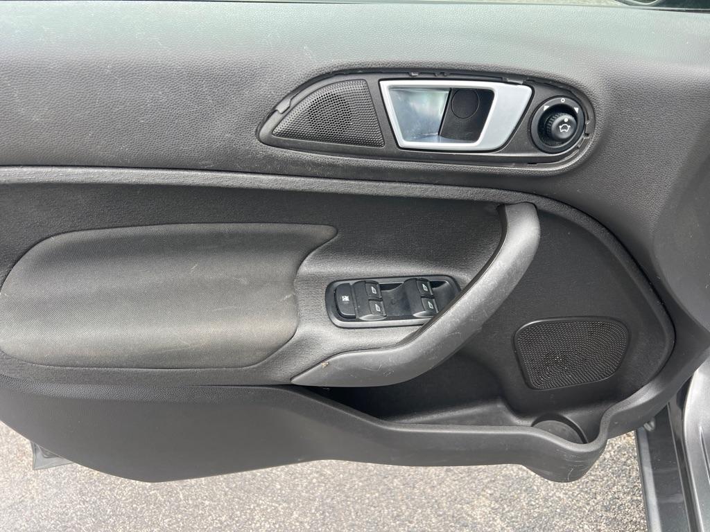 Ford Fiesta SE Hatchback 2015