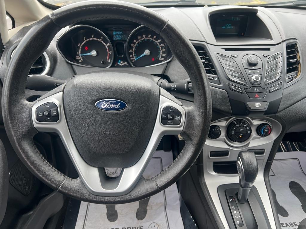 Ford Fiesta SE Hatchback 2015