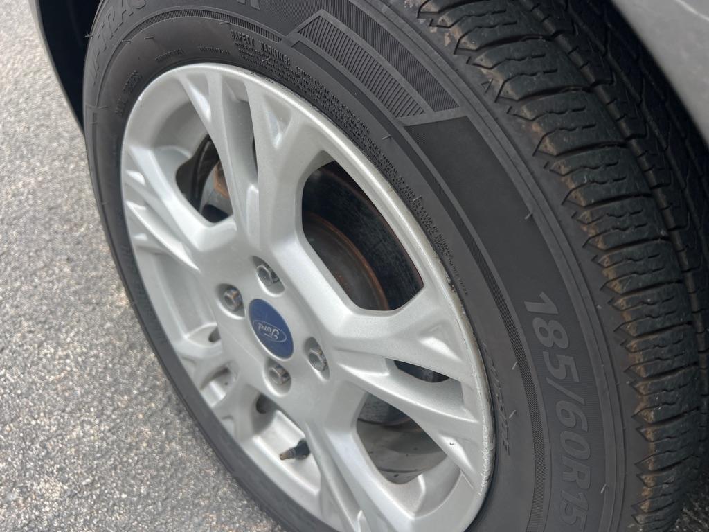 Ford Fiesta SE Hatchback 2015