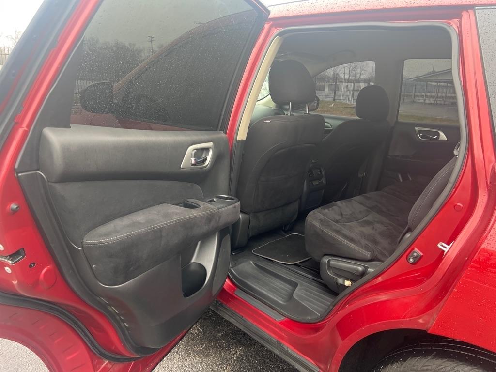 Nissan Pathfinder S 4WD 2015