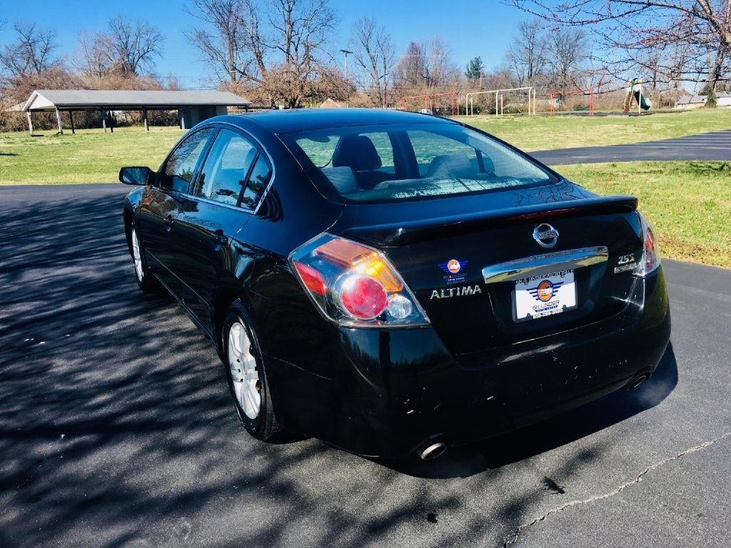 Nissan Altima 2.5 S 2011