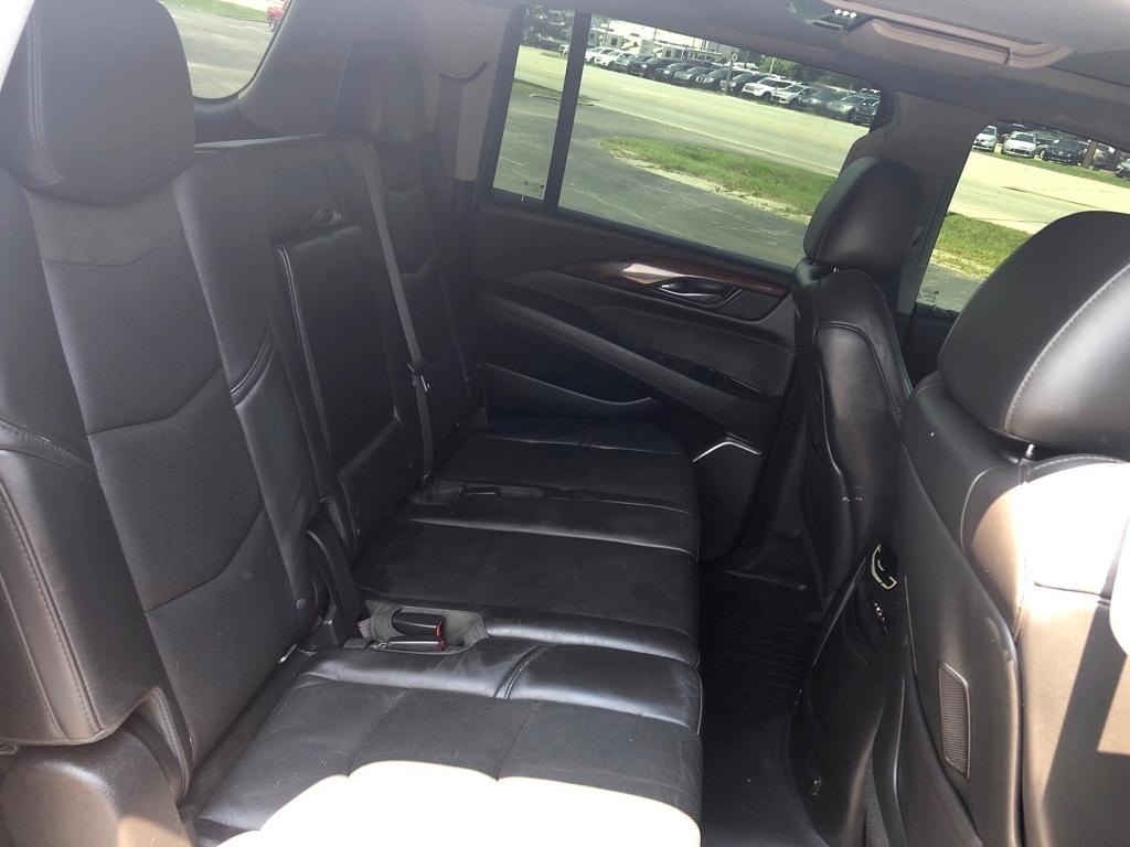 Cadillac Escalade ESV Premium 4WD 2015
