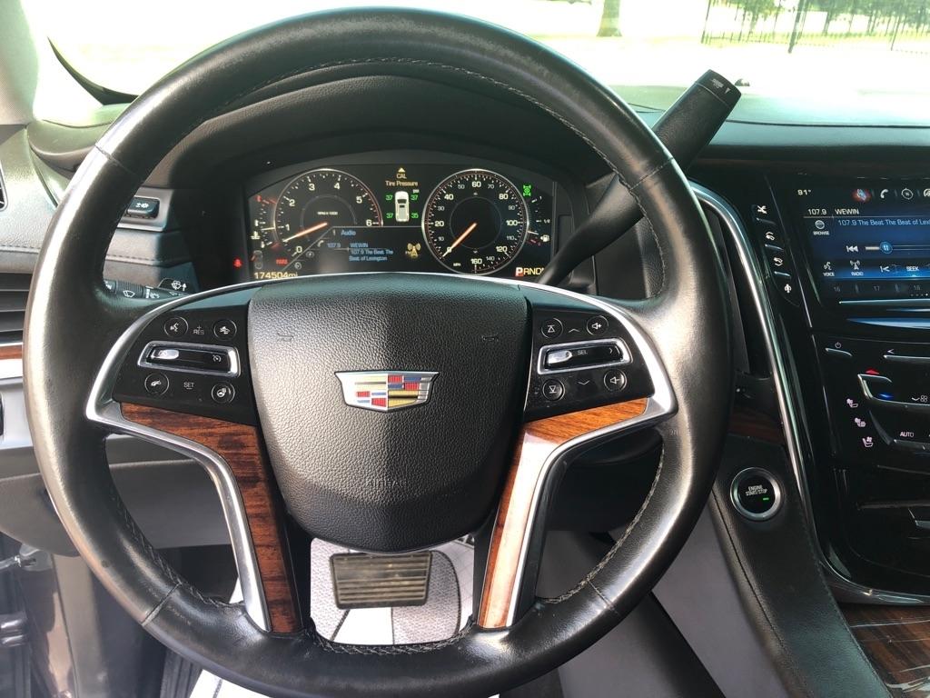 Cadillac Escalade ESV Premium 4WD 2015