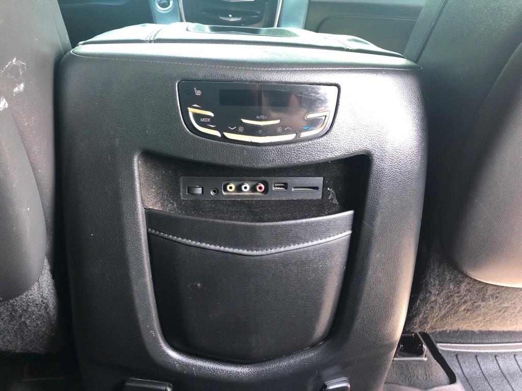 Cadillac Escalade ESV Premium 4WD 2015