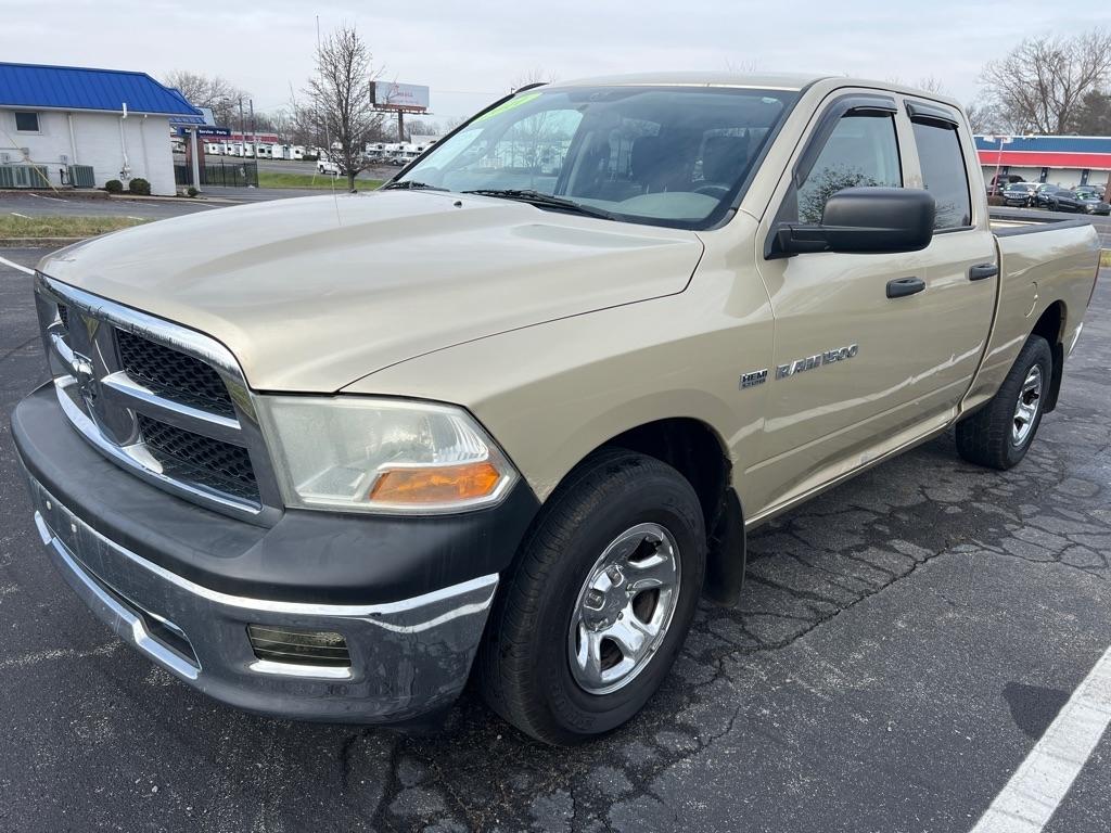 Dodge 1500 SLT Quad Cab 4WD 2011
