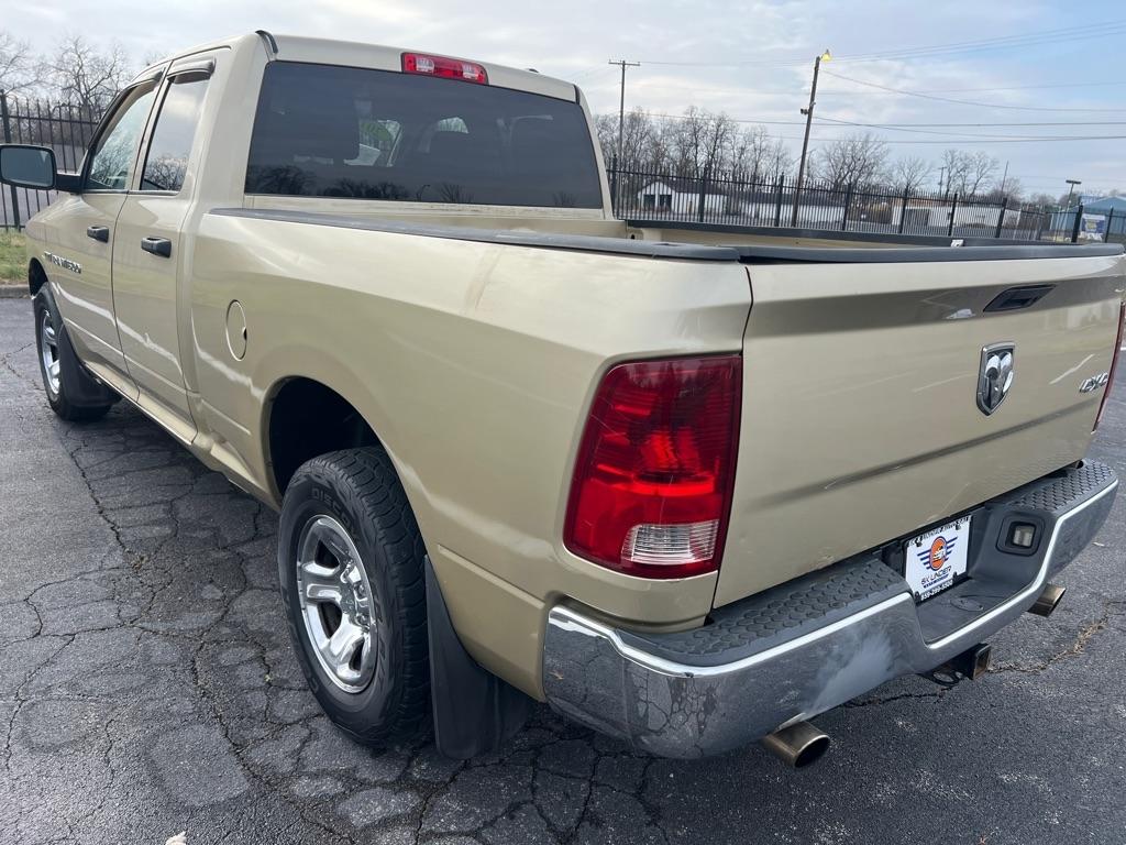 Dodge 1500 SLT Quad Cab 4WD 2011
