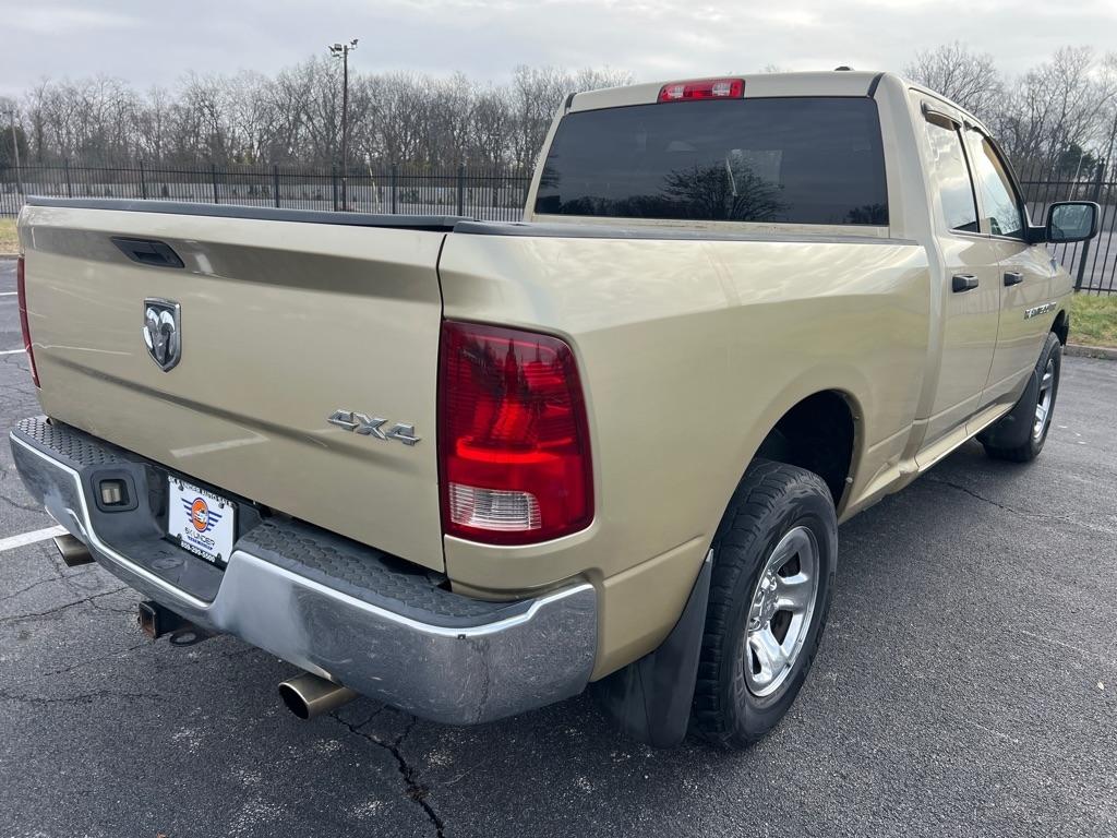 Dodge 1500 SLT Quad Cab 4WD 2011