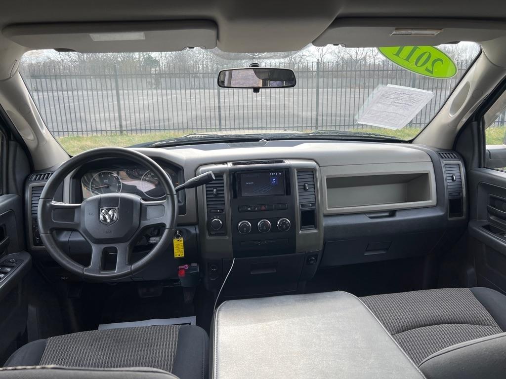 Dodge 1500 SLT Quad Cab 4WD 2011