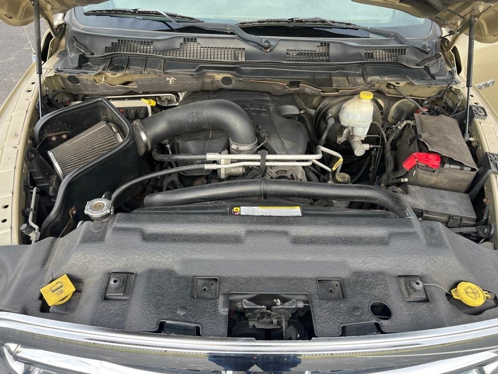 Dodge 1500 SLT Quad Cab 4WD 2011