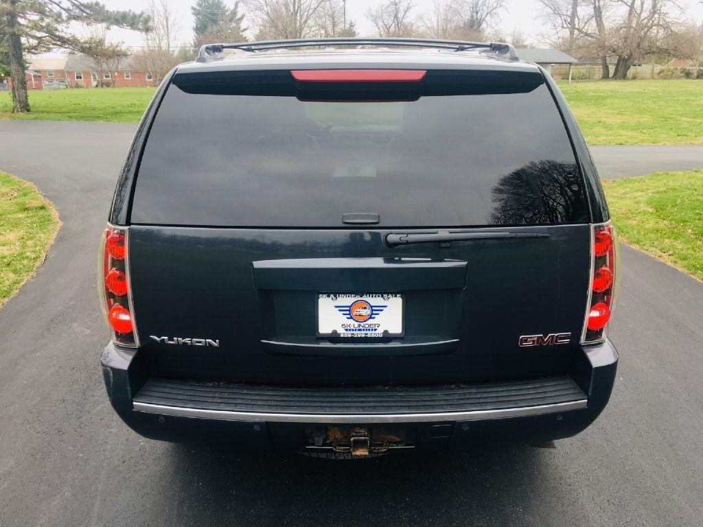 GMC Yukon Denali AWD 2008