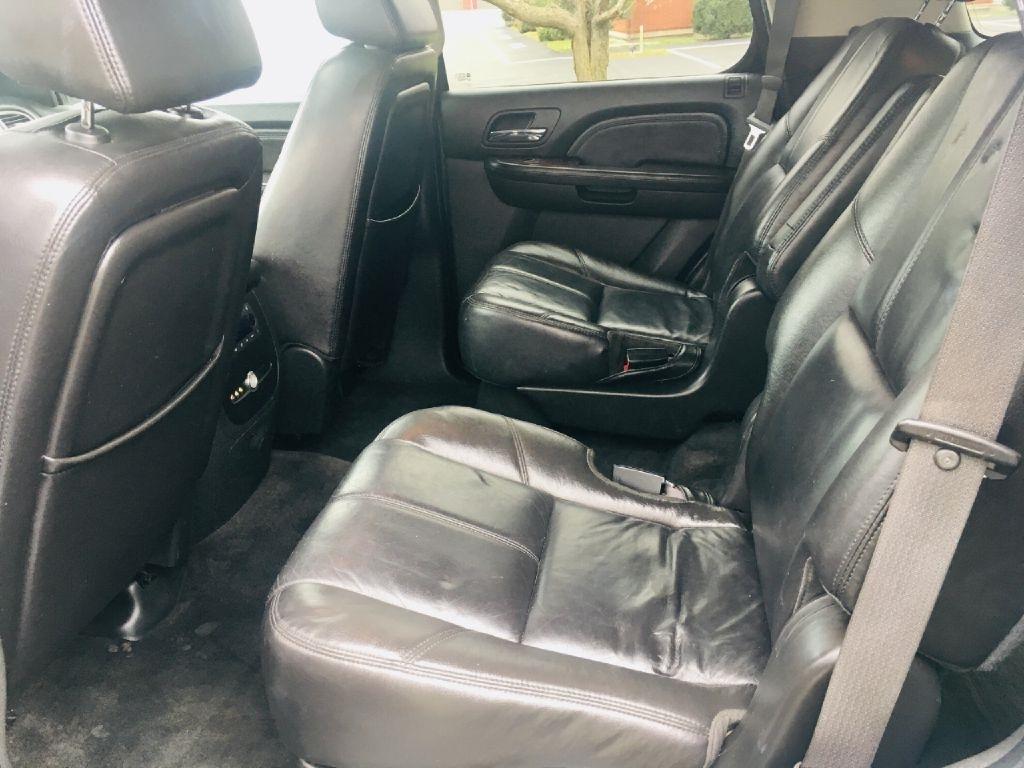 GMC Yukon Denali AWD 2008