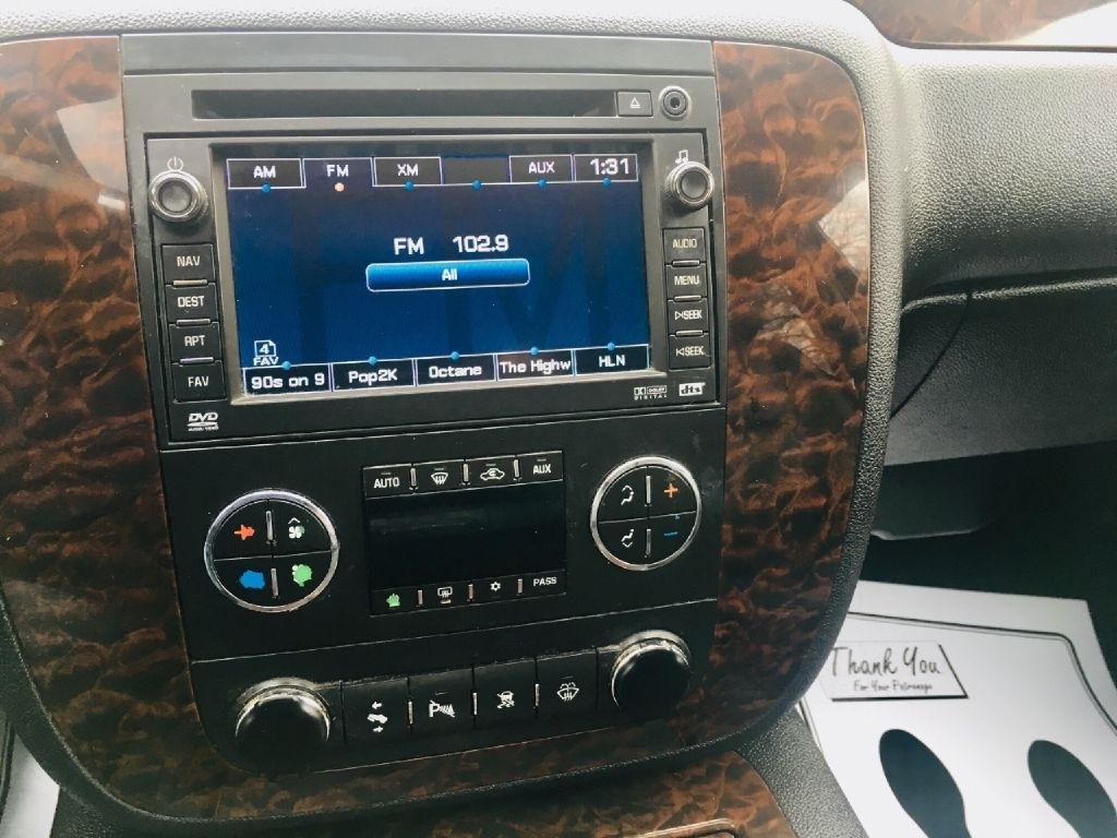 GMC Yukon Denali AWD 2008