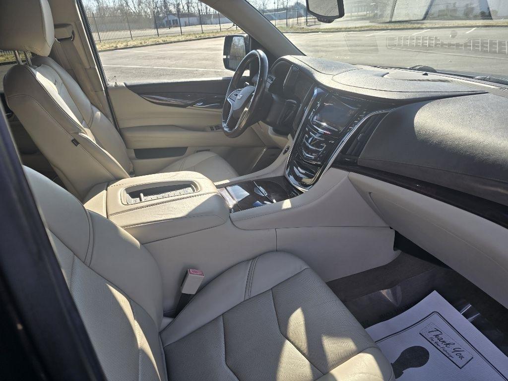 Cadillac Escalade ESV Premium 4WD 2015