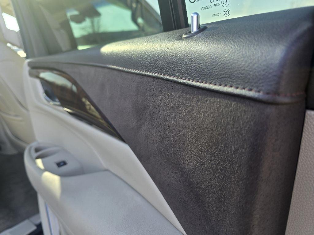Cadillac Escalade ESV Premium 4WD 2015