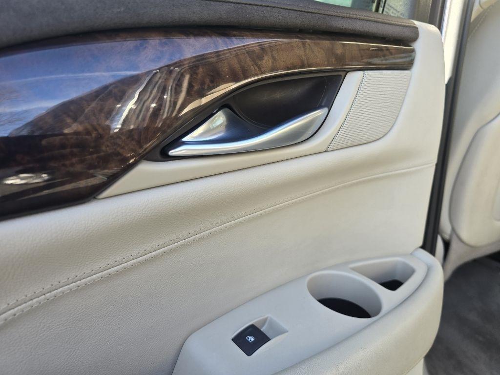 Cadillac Escalade ESV Premium 4WD 2015