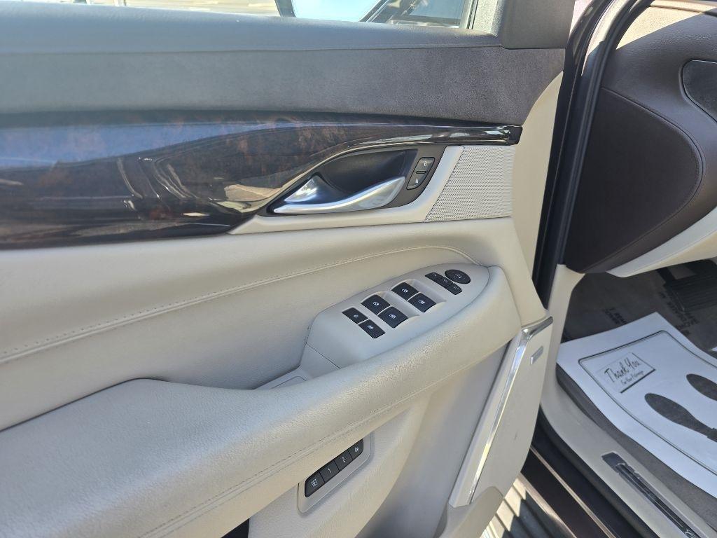 Cadillac Escalade ESV Premium 4WD 2015