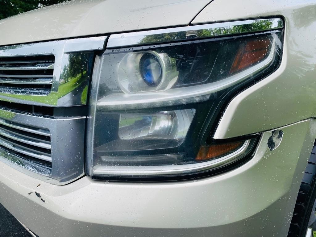 Chevrolet Suburban LT 1500 4WD 2015