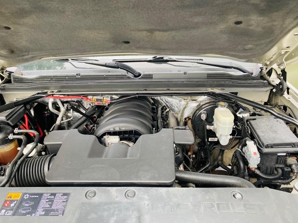 Chevrolet Suburban LT 1500 4WD 2015