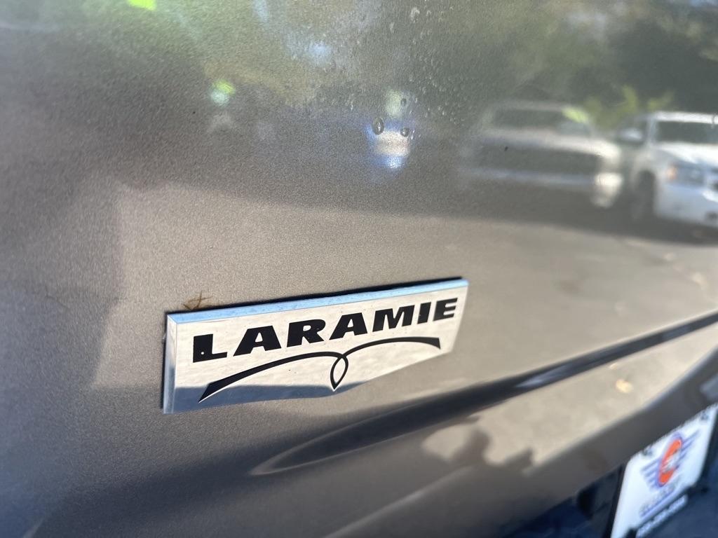 Dodge 1500 Laramie Crew Cab 4WD 2012