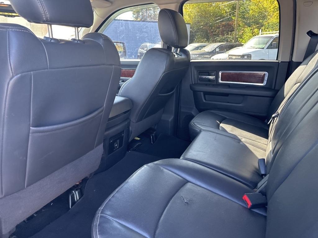 Dodge 1500 Laramie Crew Cab 4WD 2012