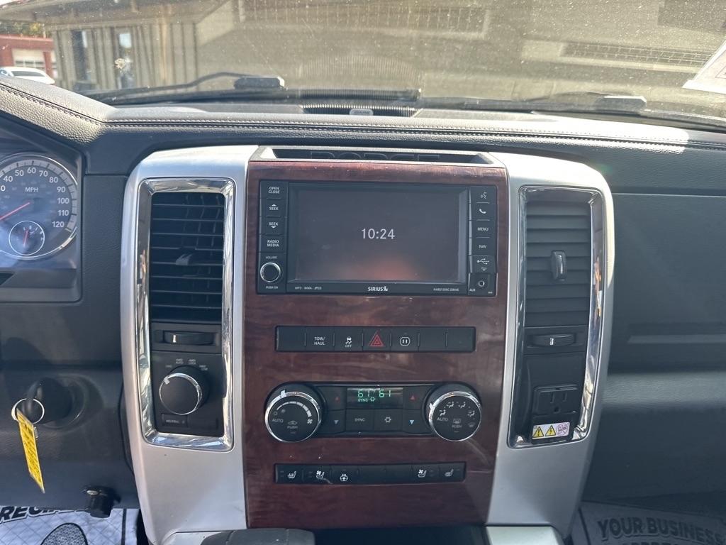 Dodge 1500 Laramie Crew Cab 4WD 2012