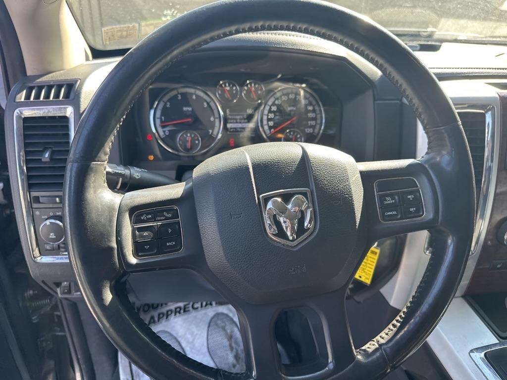 Dodge 1500 Laramie Crew Cab 4WD 2012