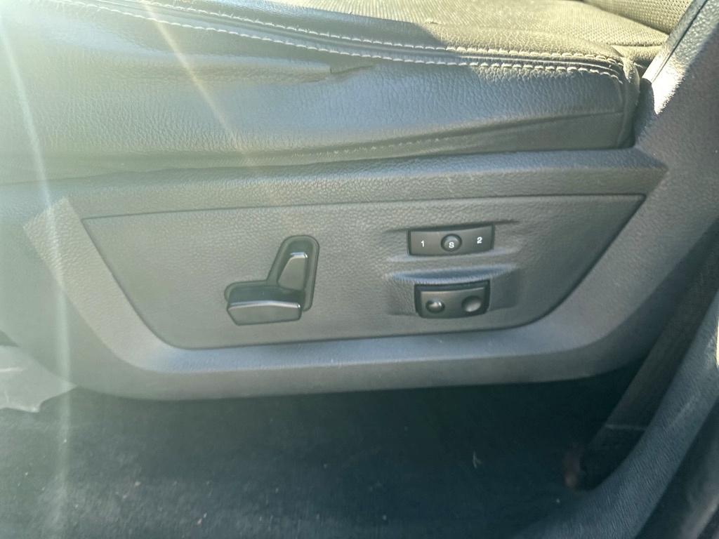 Dodge 1500 Laramie Crew Cab 4WD 2012