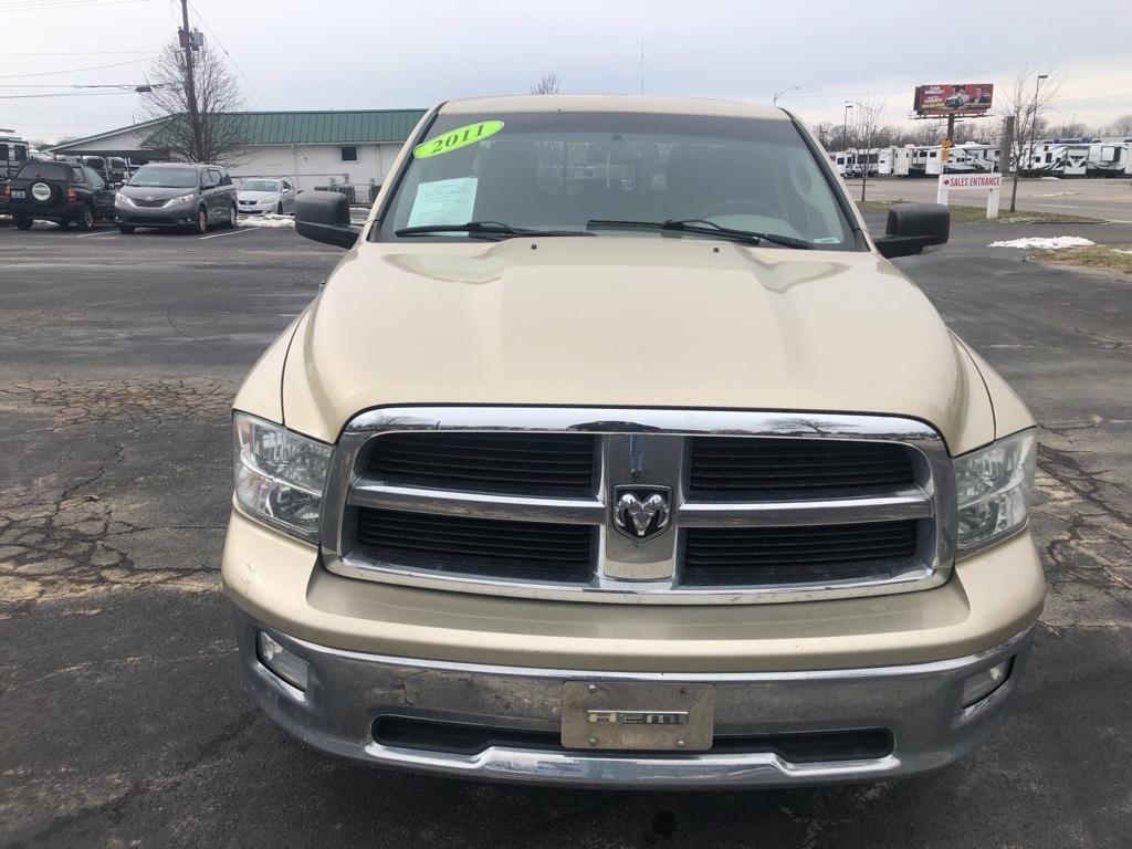 Dodge 1500 SLT Quad Cab 4WD 2011