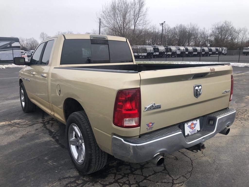 Dodge 1500 SLT Quad Cab 4WD 2011