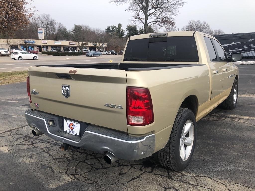 Dodge 1500 SLT Quad Cab 4WD 2011