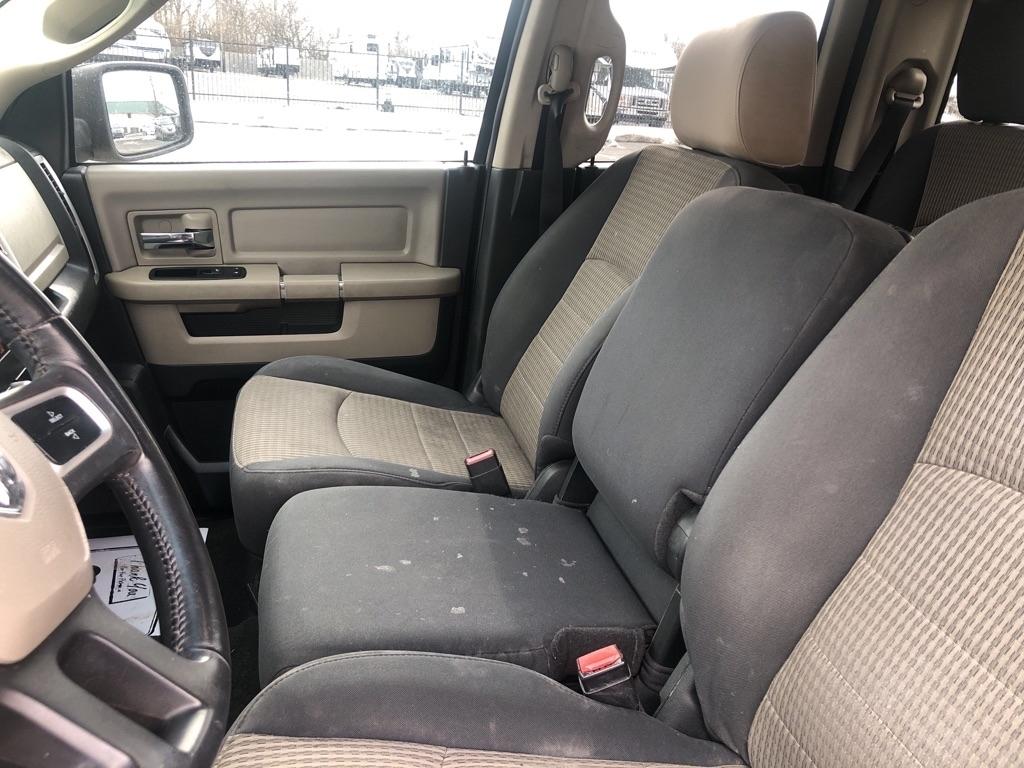 Dodge 1500 SLT Quad Cab 4WD 2011