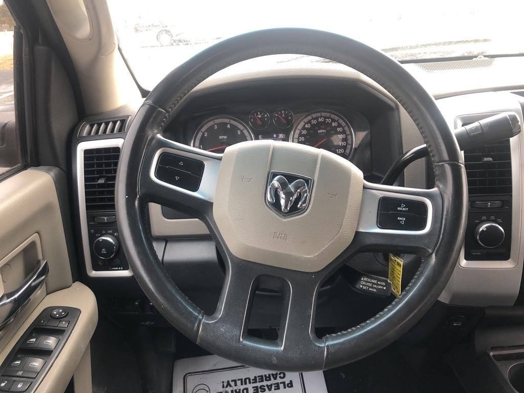 Dodge 1500 SLT Quad Cab 4WD 2011