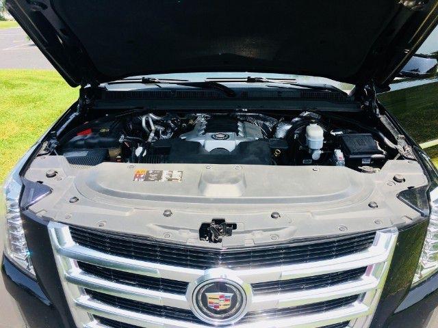Cadillac Escalade Premium 2WD 2015
