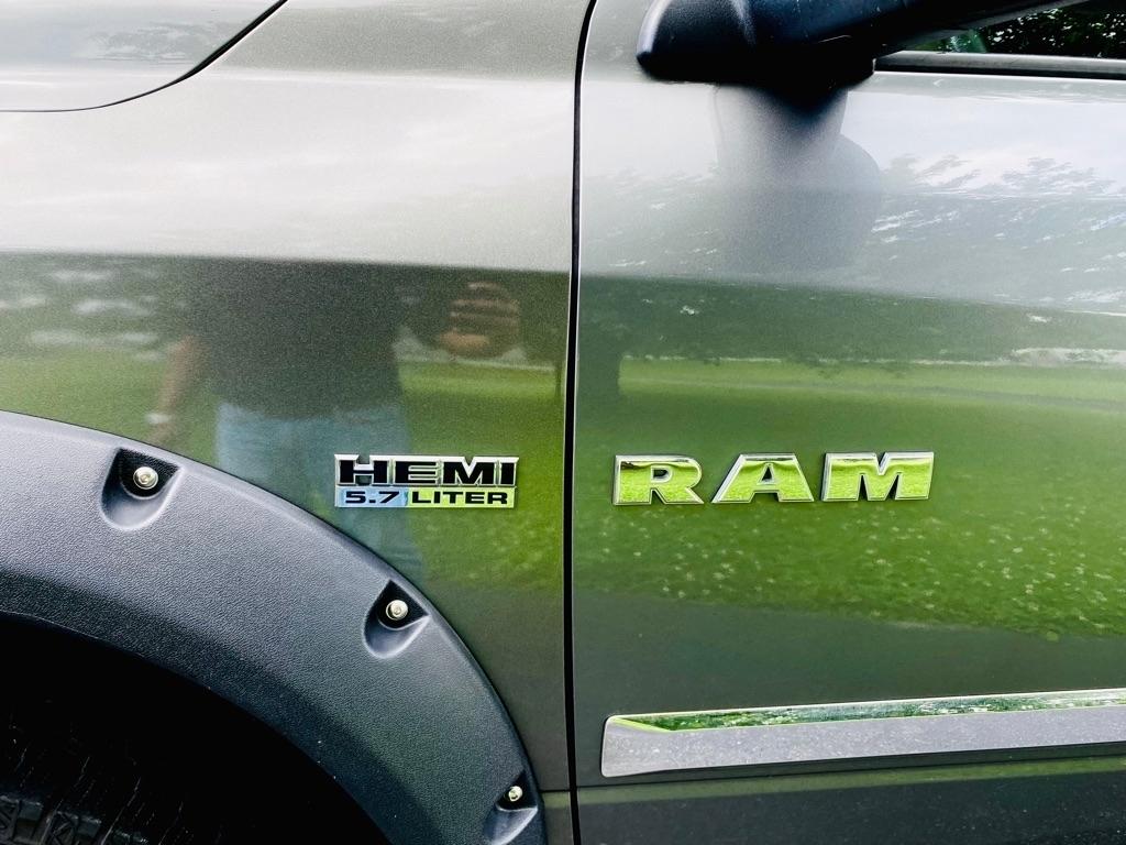 Dodge Ram 1500 SLT Quad Cab 4WD 2009