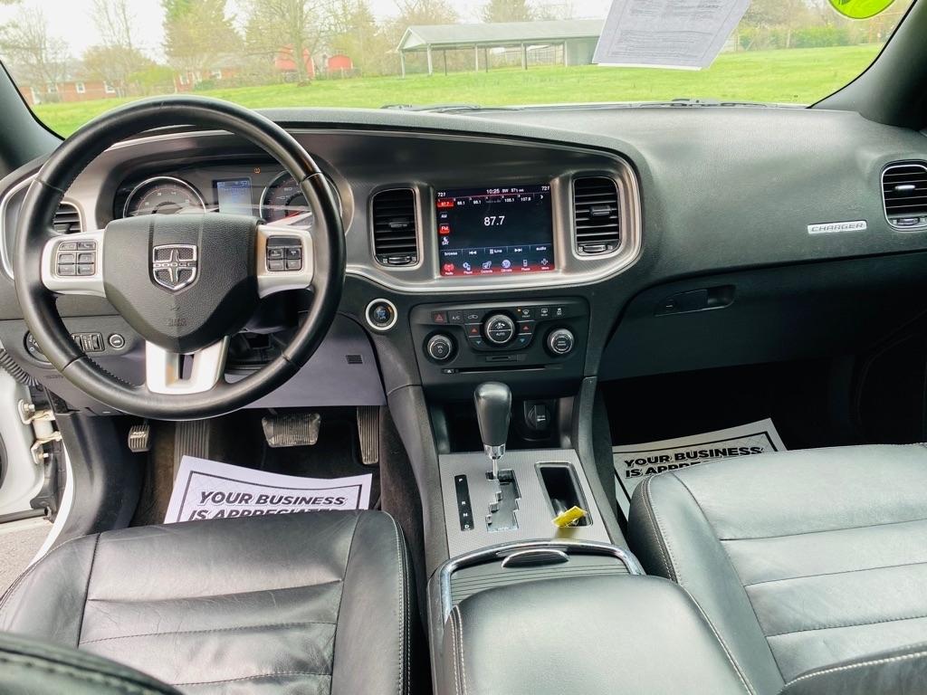 Dodge Charger R/T 2011