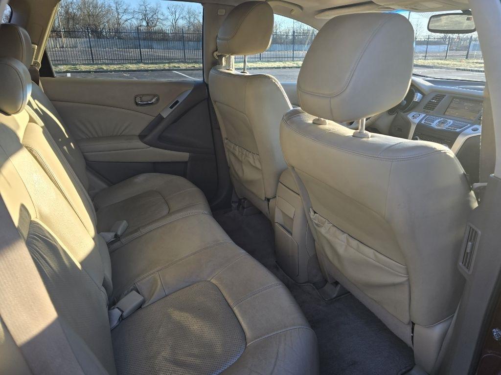 Nissan Murano S AWD 2010