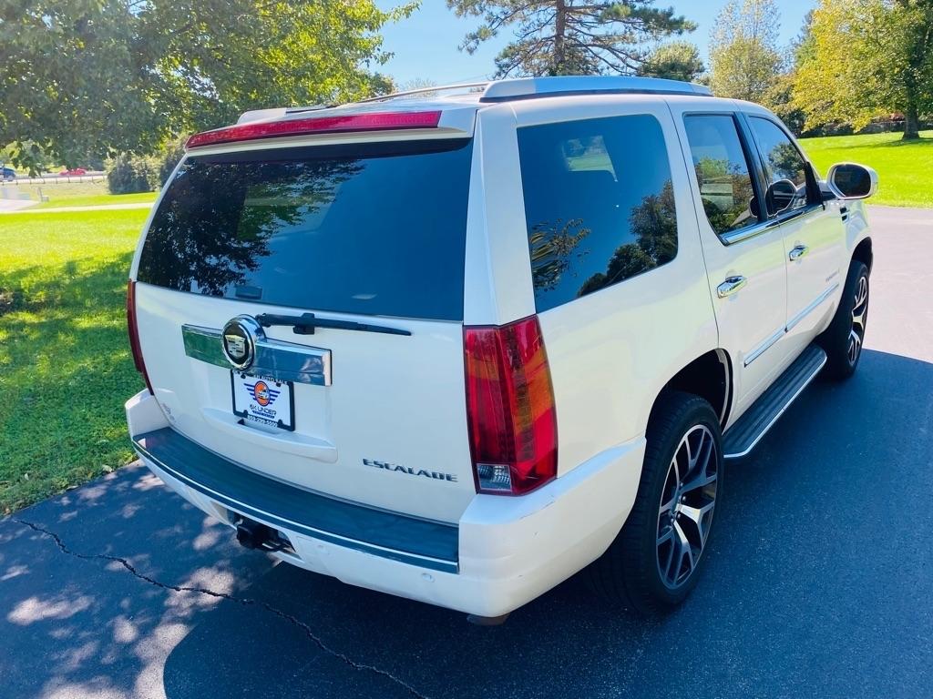 Cadillac Escalade AWD 2008