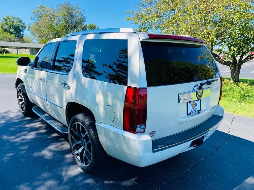 Cadillac Escalade AWD 2008
