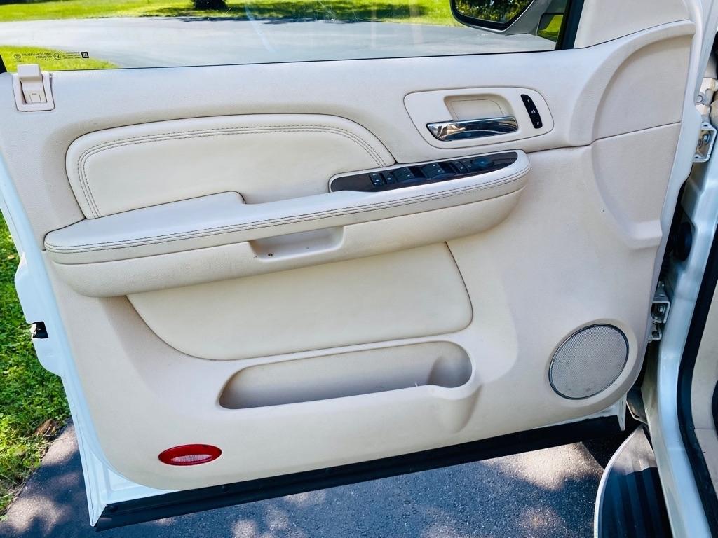 Cadillac Escalade AWD 2008