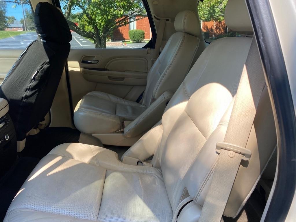 Cadillac Escalade AWD 2008