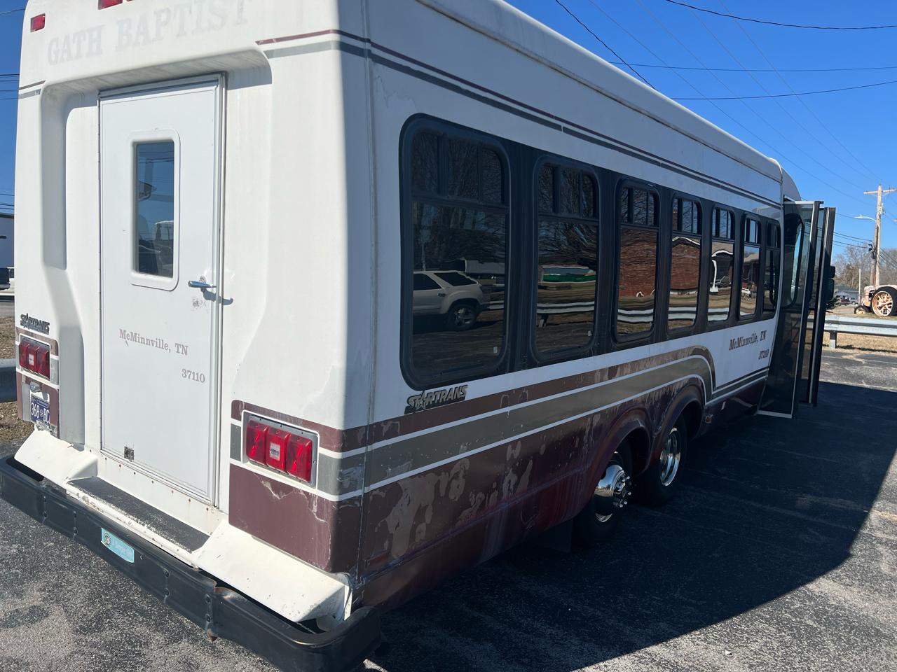 Chevrolet Express RV Cutaway 177" WB C7N DRW 1999