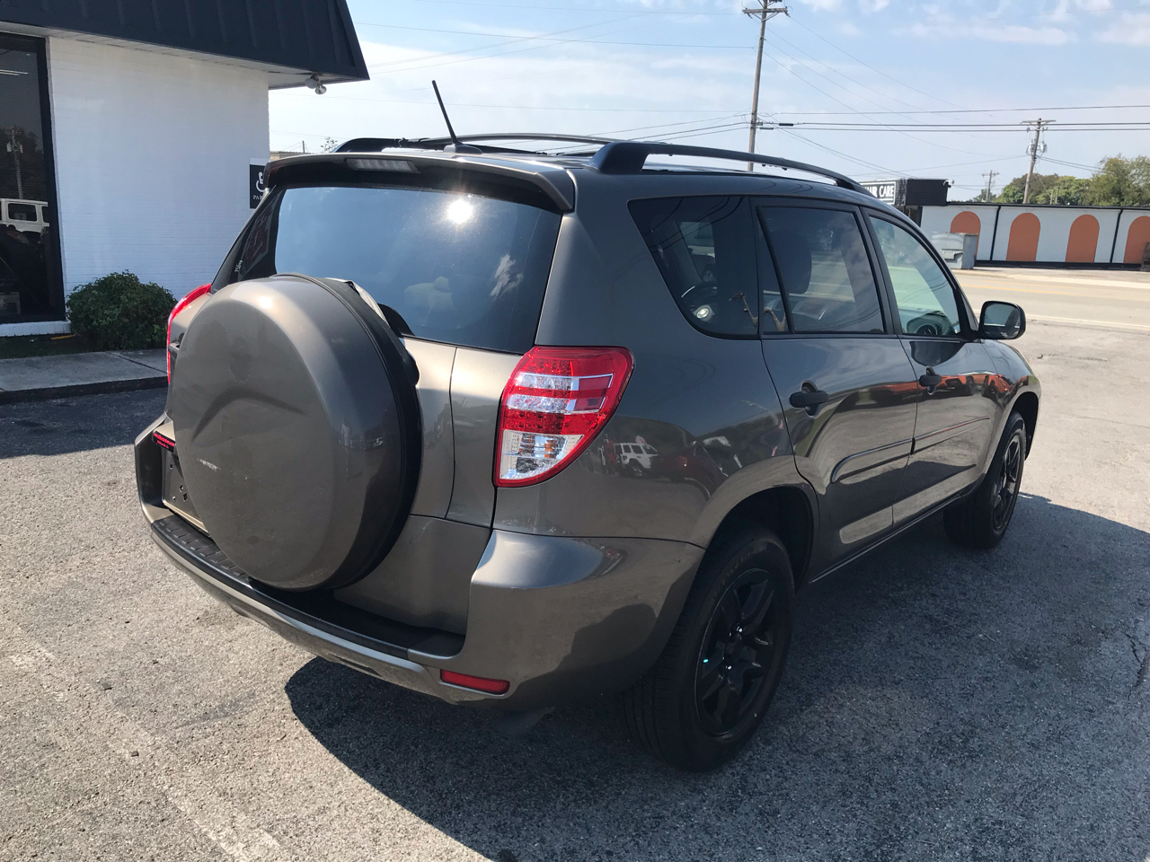 Toyota RAV4 FWD 4dr 4-cyl 4-Spd AT (Natl) 2011 Toyota RAV4 FWD 4dr 4-cyl 4-Spd AT (Natl) 2011