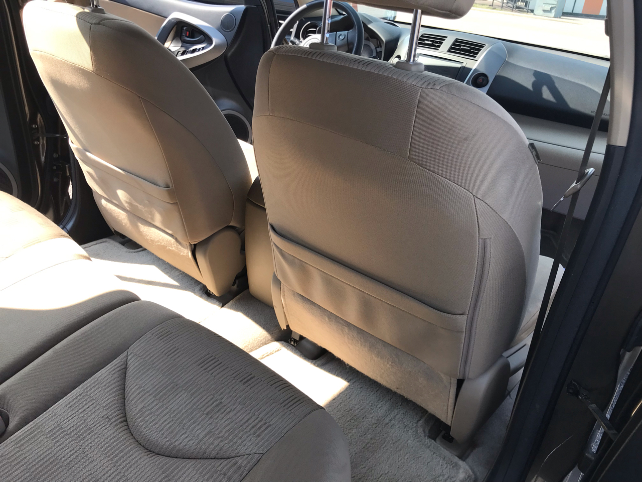 Toyota RAV4 FWD 4dr 4-cyl 4-Spd AT (Natl) 2011 Toyota RAV4 FWD 4dr 4-cyl 4-Spd AT (Natl) 2011