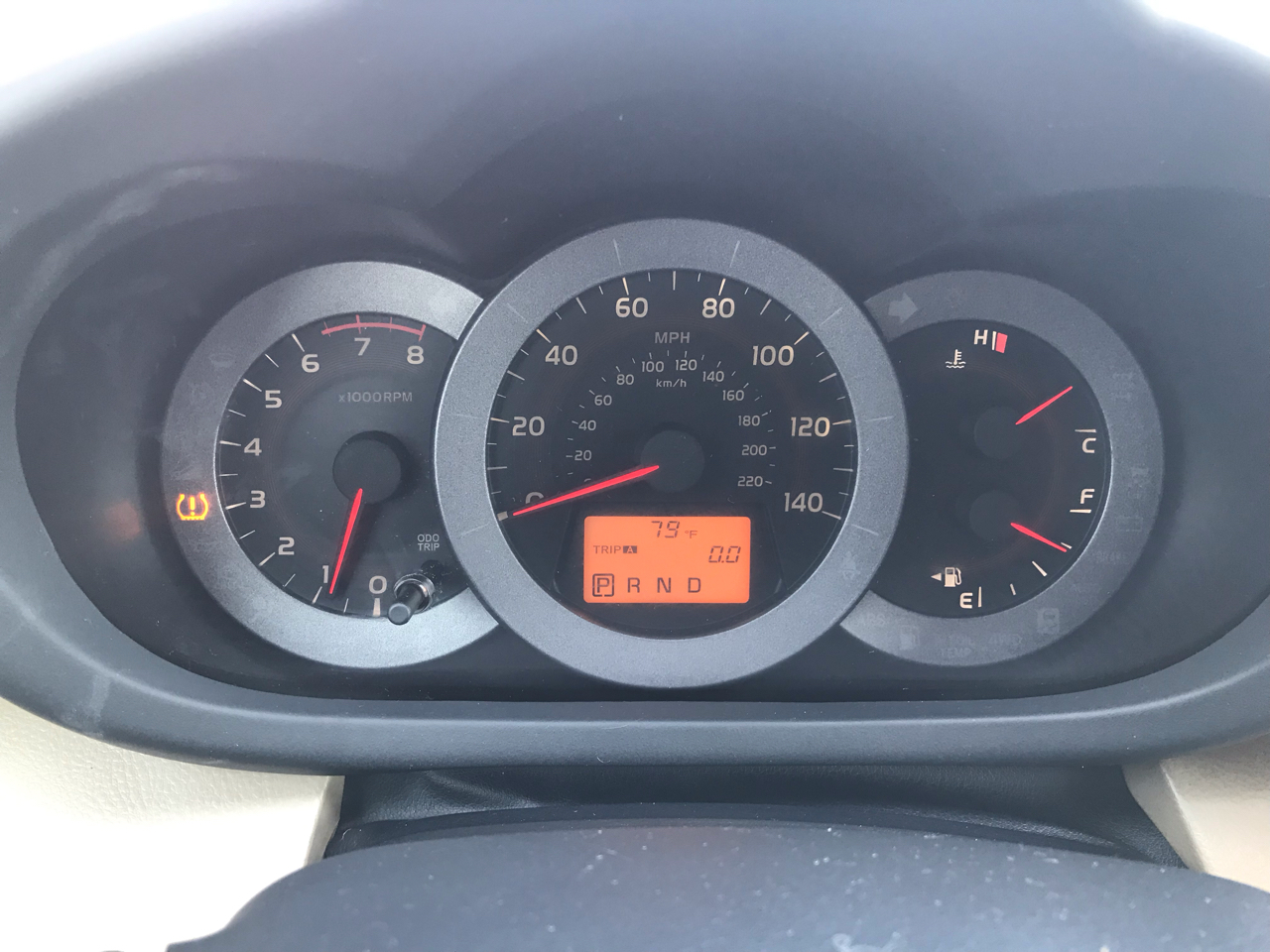 Toyota RAV4 FWD 4dr 4-cyl 4-Spd AT (Natl) 2011 Toyota RAV4 FWD 4dr 4-cyl 4-Spd AT (Natl) 2011