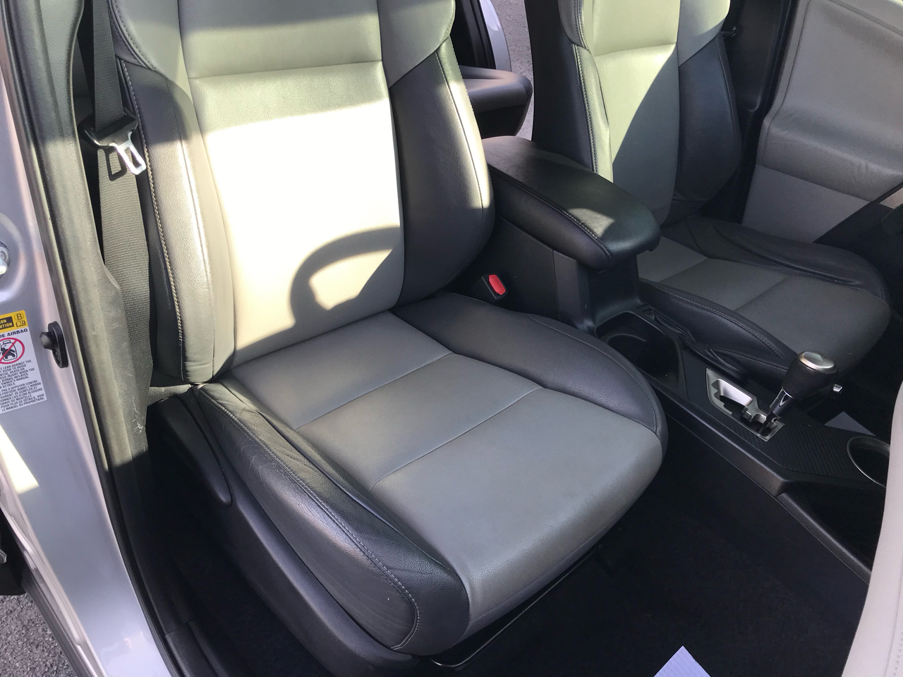 Toyota RAV4 AWD 4dr Limited (Natl) 2013