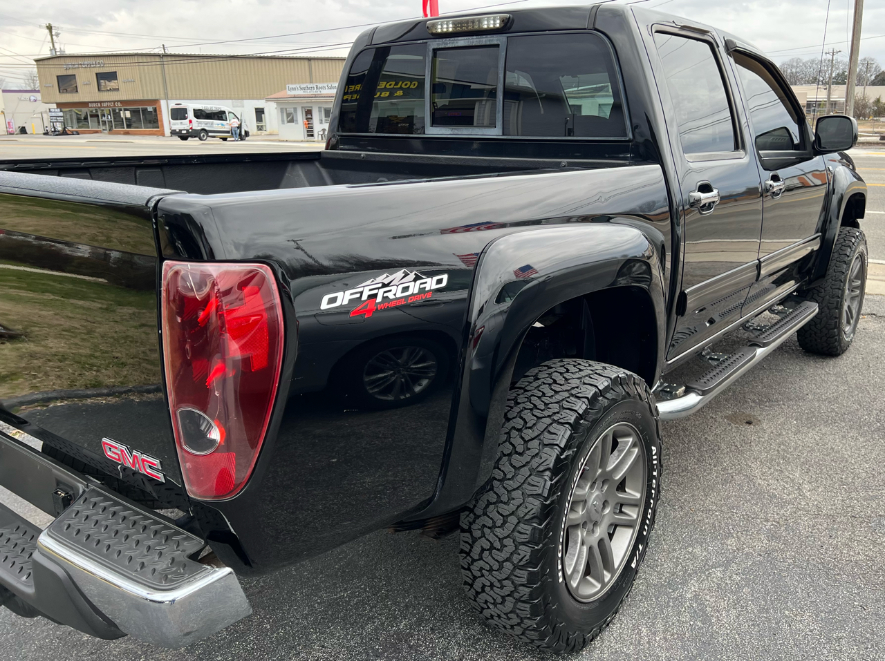 GMC Canyon 4WD Crew Cab 126.0" SLT 2011