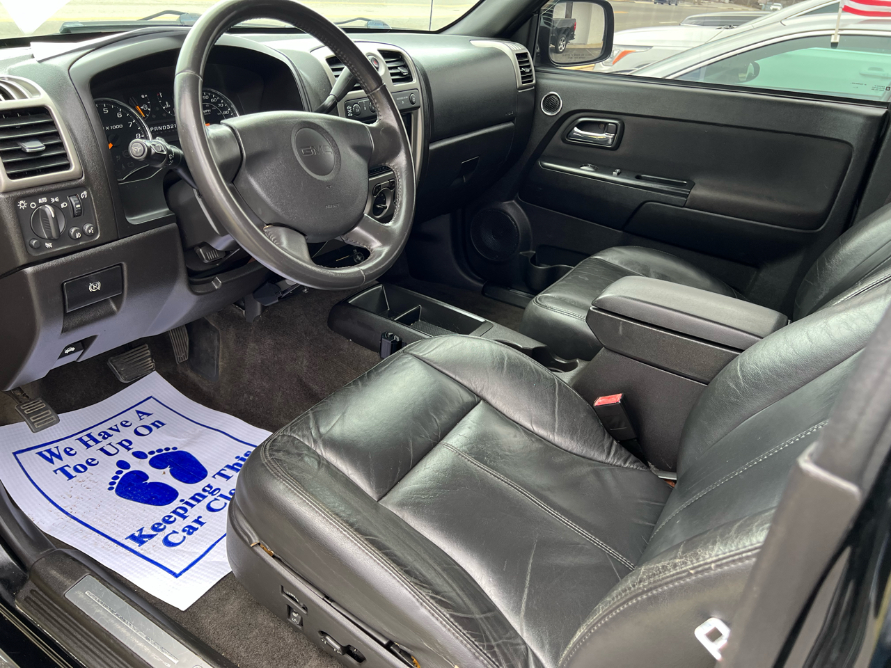 GMC Canyon 4WD Crew Cab 126.0" SLT 2011