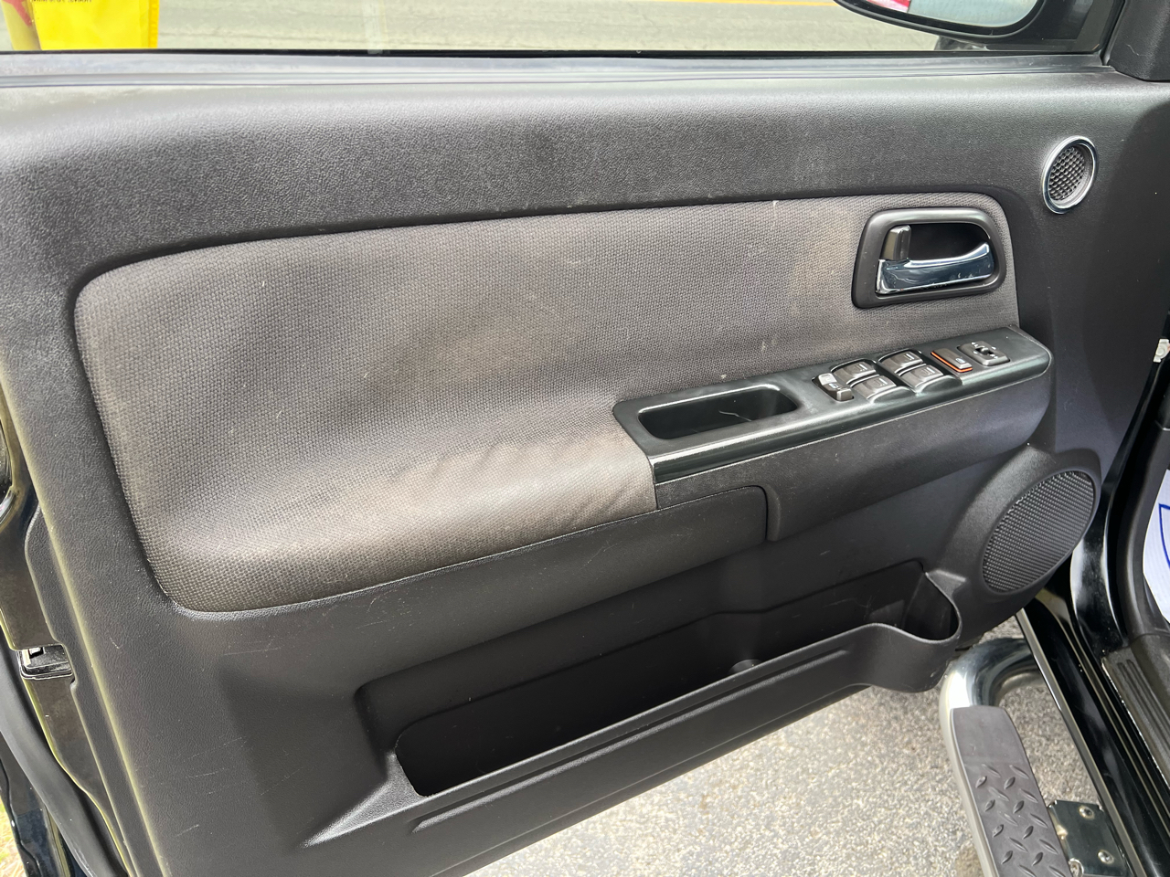 GMC Canyon 4WD Crew Cab 126.0" SLT 2011