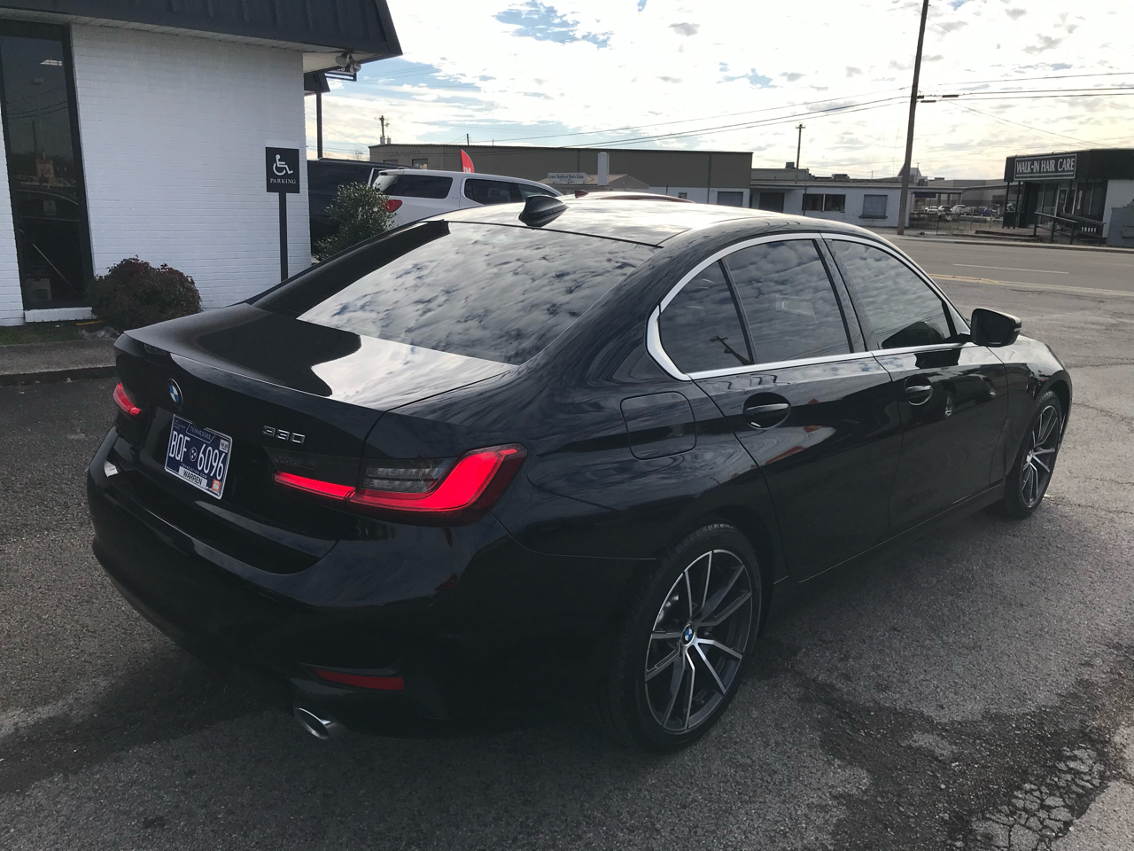 BMW 3 Series 330i Sedan 2019
